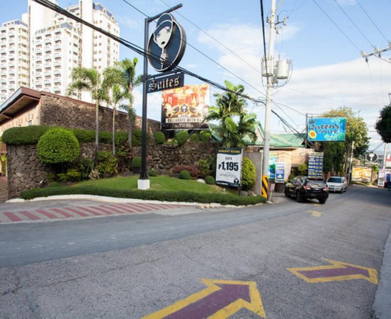 Victoria Court Suites Pasig Esterno foto
